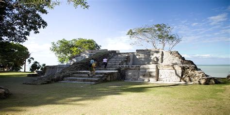 Family Vacation in Belize: Wildlife and Ancient Wonders | Yampu Tours