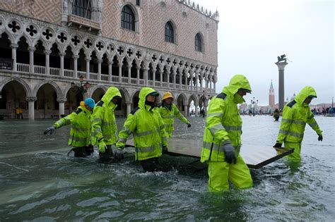 La Acqua Alta Em Veneza Portal Leouve