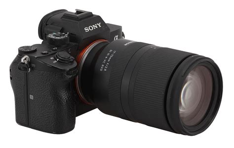 Tamron 17-70 mm f/2.8 Di III-A VC RXD review - Introduction - LensTip.com