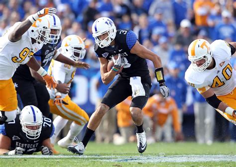 Tennessee football: Vols can't forget last time Kentucky used WR at QB