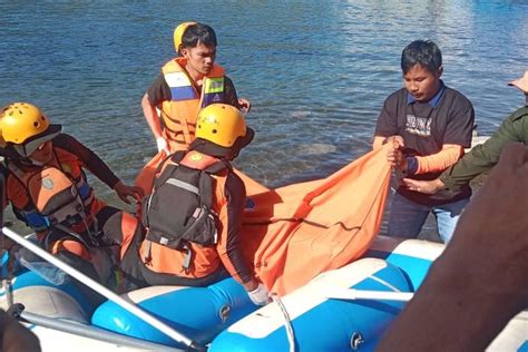 Lompat Dari Kapal 2 Remaja Tenggelam Di Danau Toba Ditemukan Tewas