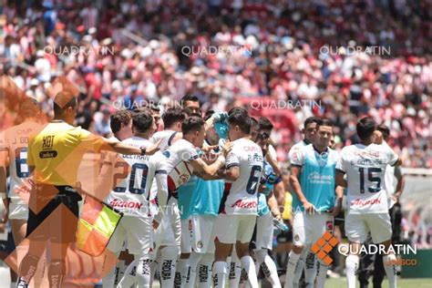 Chivas vence al Athletic y se queda con el Árbol de Gernika