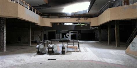 Photos of dead malls - Business Insider