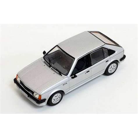 1 43 Opel Kadett D GT E 1983 Silver IXO Opel Modelki