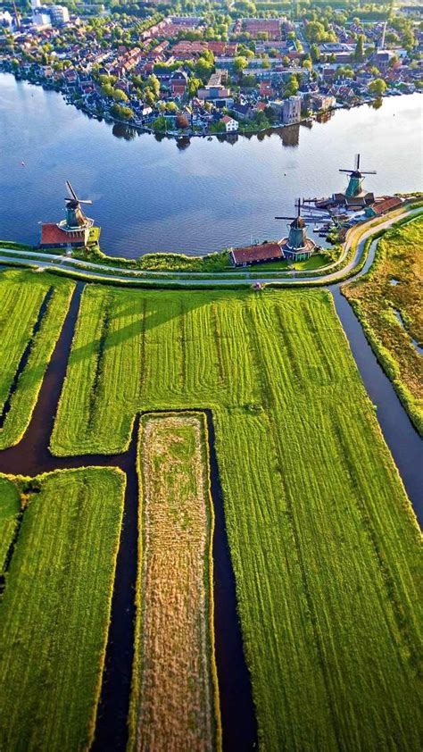 Solve Historic Windmills Of Zaanse Schans Jigsaw Puzzle Online With