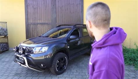 Modified Renault Duster With Off Road Kit Looks Magnificent