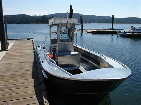 Centre Console Aluminum Boat By Silver Streak Boats Ltd