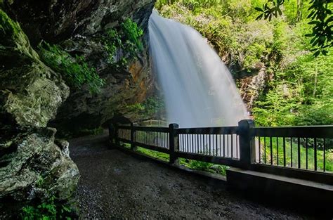 How to Reach Dry Falls near Highlands (Roadside Waterfalls)