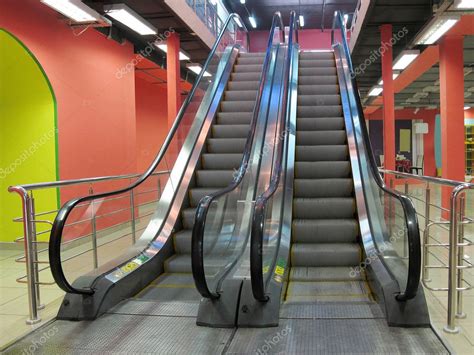 Escalator — Stock Photo © Uatp12 3686055