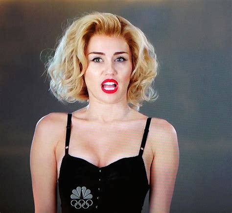 Miley Cyrus Hosts ‘snl Singer Plays Sexed Up Michele Bachmann Gets Night Of Redemption New