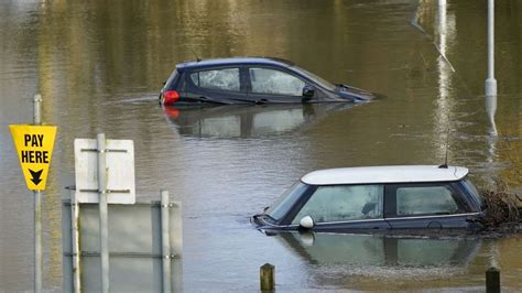 Hochwasserlage Entspannt Sich Weiter