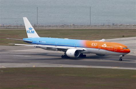 Klmオランダ航空 Boeing 777 300 Ph Bva 香港国際空港 航空フォト By Asamaさん 撮影2020年03月16日