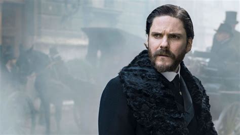 Daniel Brühl Star Del Remake Di All Quiet On The Western Front