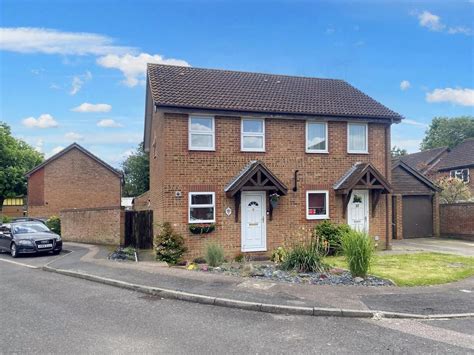 2 Bed Property For Sale In Bridgnorth Close Worthing Bn13 £300000