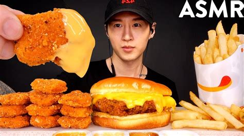 Asmr Cheesy Spicy Chicken Nuggets And Sandwich Mukbang No Talking Eating