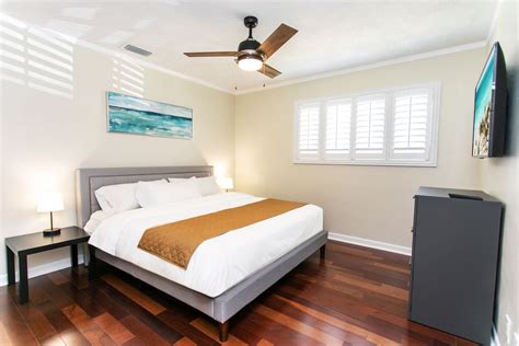 Premium Luxury 5BR/4BA Villa in Hollywood, FL | Direct Booking | No ...