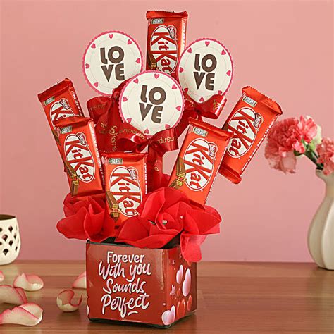 Buy Send Kitkat Love Arrangement Online Fnp