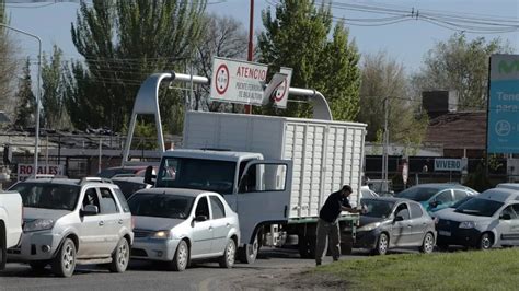 Tránsito complicado en los puentes carreteros LU5