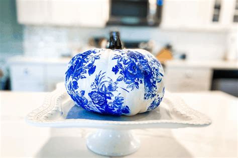 DIY Blue and White Pumpkins - Pretty Simple Ideas