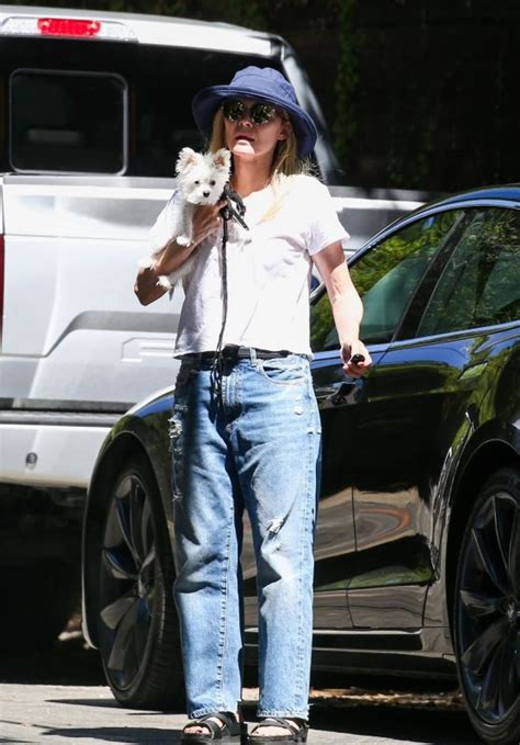 Michelle Pfeiffer Heading to a Friend's House in Brentwood 08/30/2023 ...