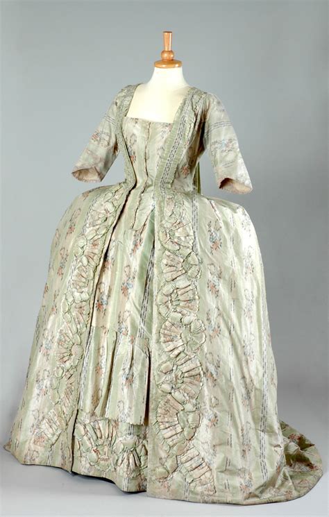 Fripperies And Fobs 18th Century Fashion Historical Dresses 18th