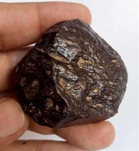 Meteorite Rock From Space Genuine Noun-megnatic Uncut Very Rare Unique ...