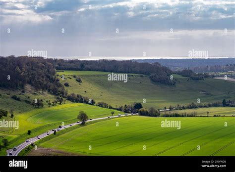 Mid-afternoon traffic on the A280, Longfurlong road, between Findon and ...