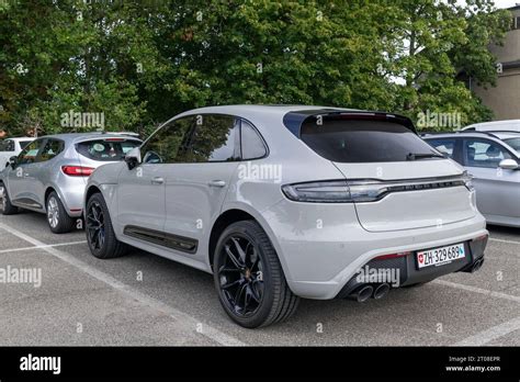 Grey Porsche Macan GTS parked in Nancy Stock Photo - Alamy