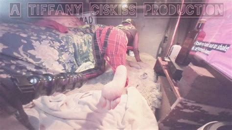 Butt Girl Tiffany Ciskiss Punk Goth S A F On Xxl Ribbed Dildo Butt Girl Vs Big