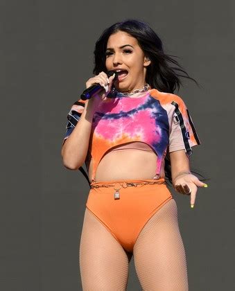 Hot Sexy Mabel McVey Bikini Pics