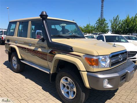 Toyota Land Cruiser Grj Der Zeitlose Klassiker