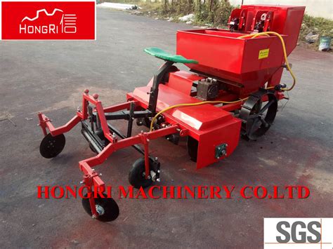 Farm Tractor Mounted Planting Fertilizing Machine Potato Planter