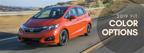 What are the color options for the 2019 Honda Fit?