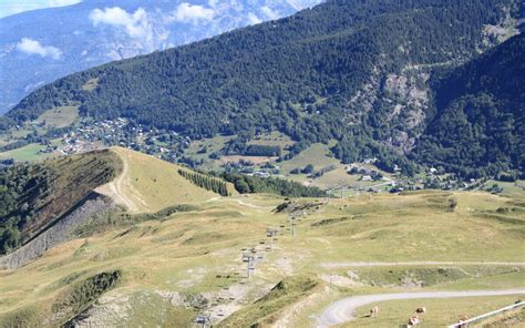 Is Re La Station De L Alpe Du Grand Serre Obtient Un Sursis D Un An