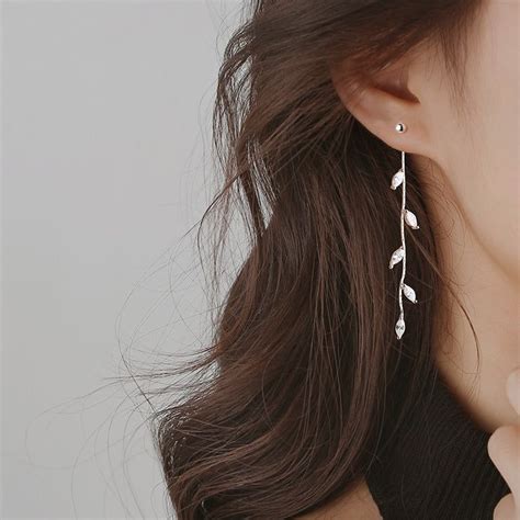 Hot New Silver Needle Willow Leaf Earrings Female Fashion Jewelry