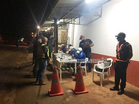 Quatorze pessoas são autuadas em blitz da Operação Lei Seca em Guajará