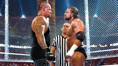 Triple H Vs Undertaker