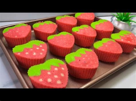 BOLU KARAKTER STRAWBERRY HANYA 2 TELUR SANGAT LEMBUT COCOK BANGET UNTUK