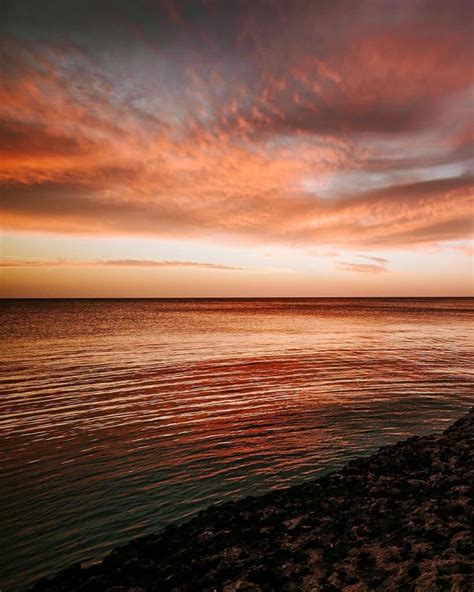 Vida noturna em Aruba Aproveite a noite caribenha ao máximo