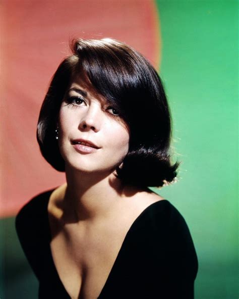 Natalie Wood In 15 Rare Photographs Natalie Wood Hair Natalie Wood