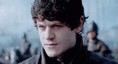 Iwan Rheon Game Of Thrones Ramsay Bolton Go T Discover Share Gifs