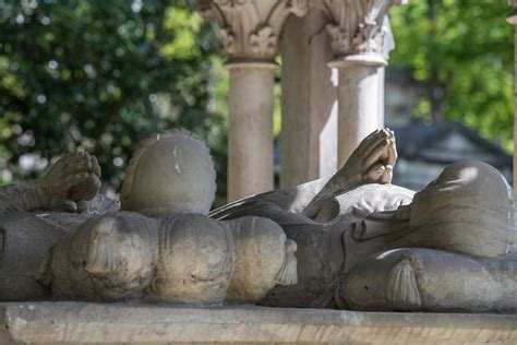 PARIS, FRANCE - MAY 2, 2016 Abelard and Heloise tomb in Paris in the historic Pere Lachaise ...