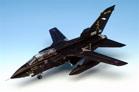 Corgi Tornado RAF No 16 Sqn AA33622 DA C