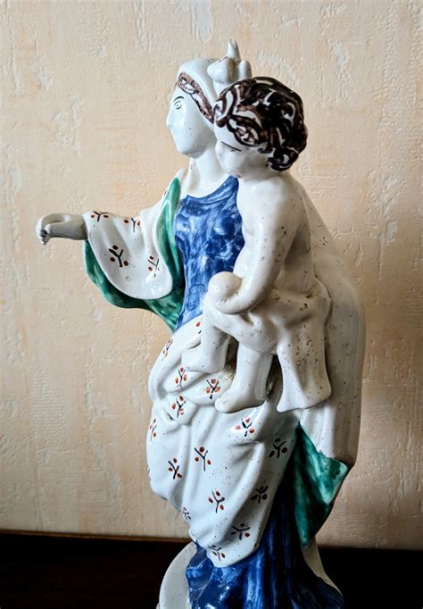 Grande statue Vierge à l enfant en faïence de Nevers Début de Série