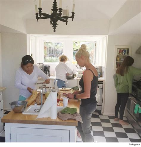 Katherine Heigl Goes Platinum Blonde Like The Look