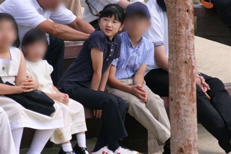 【画像・写真3枚目】愛子さま 那須ご静養で期待される「幼なじみ御曹司」との再会家族ぐるみ交流、異例の“特別扱い”も 女性自身