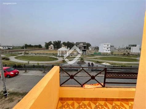 5 Marla Double Unit House For Sale In Central Park Housing Society Lahore