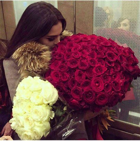 Petrine Mikaelsen Buy Girlfriend Flowers For Birthday Handmade