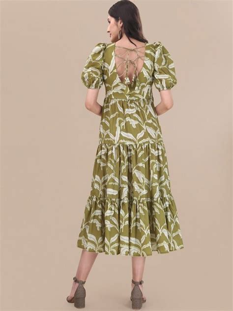 Green Floral Printed Fit And Flare Puff Sleeves Tiered Ethnic Dresses