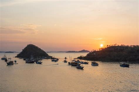 Meruorah Komodo Ocean Earth Travels